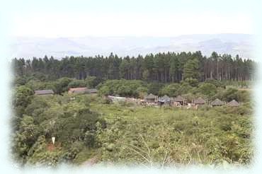 Blick Richtung Highveld mit Touristenständen